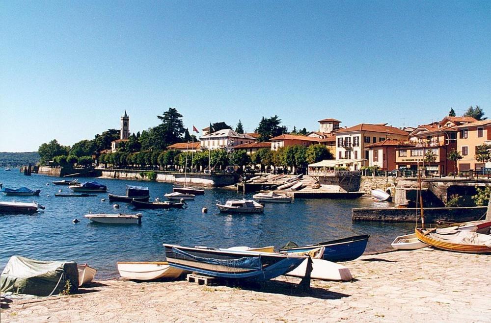 Lago Maggiore Lesa Exteriér fotografie