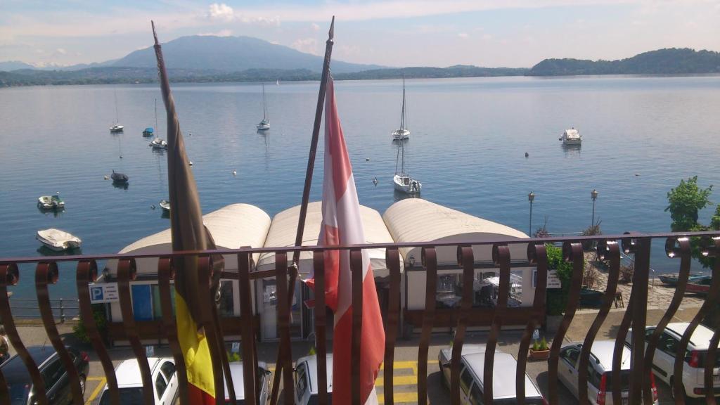 Lago Maggiore Lesa Exteriér fotografie
